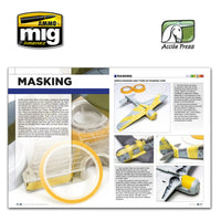 AIRCRAFT MODELLING ESSENTIALS  ENGLISH